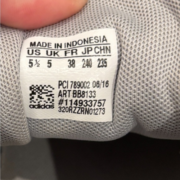 Adidas Super J Sneakers. Men’s 5.5 - Picture 5 of 6